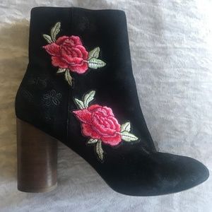 Boots Black Suede with Rose Design